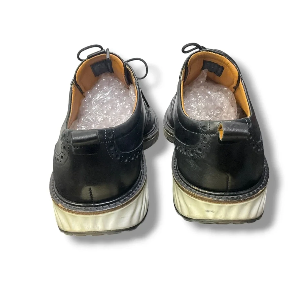 Ecco brand model
